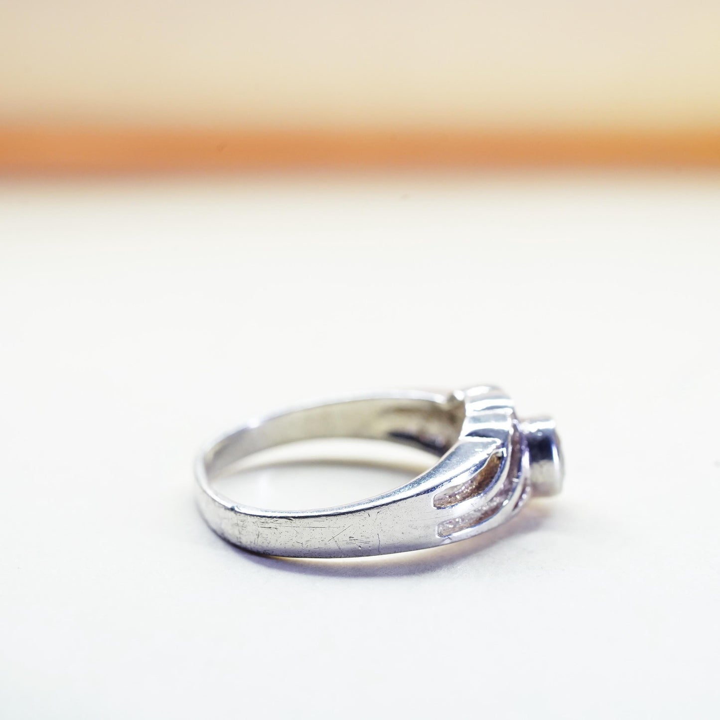 Size 7, Sterling 925 silver ring with round cut CZ and cluster cz
