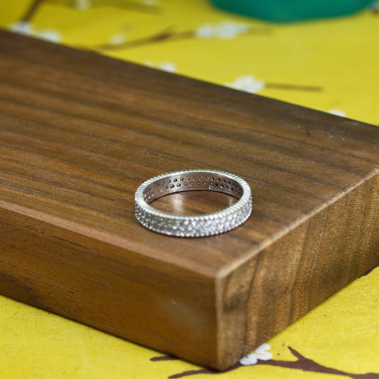 Size 9, vintage Sterling silver ring, 925 band with cz