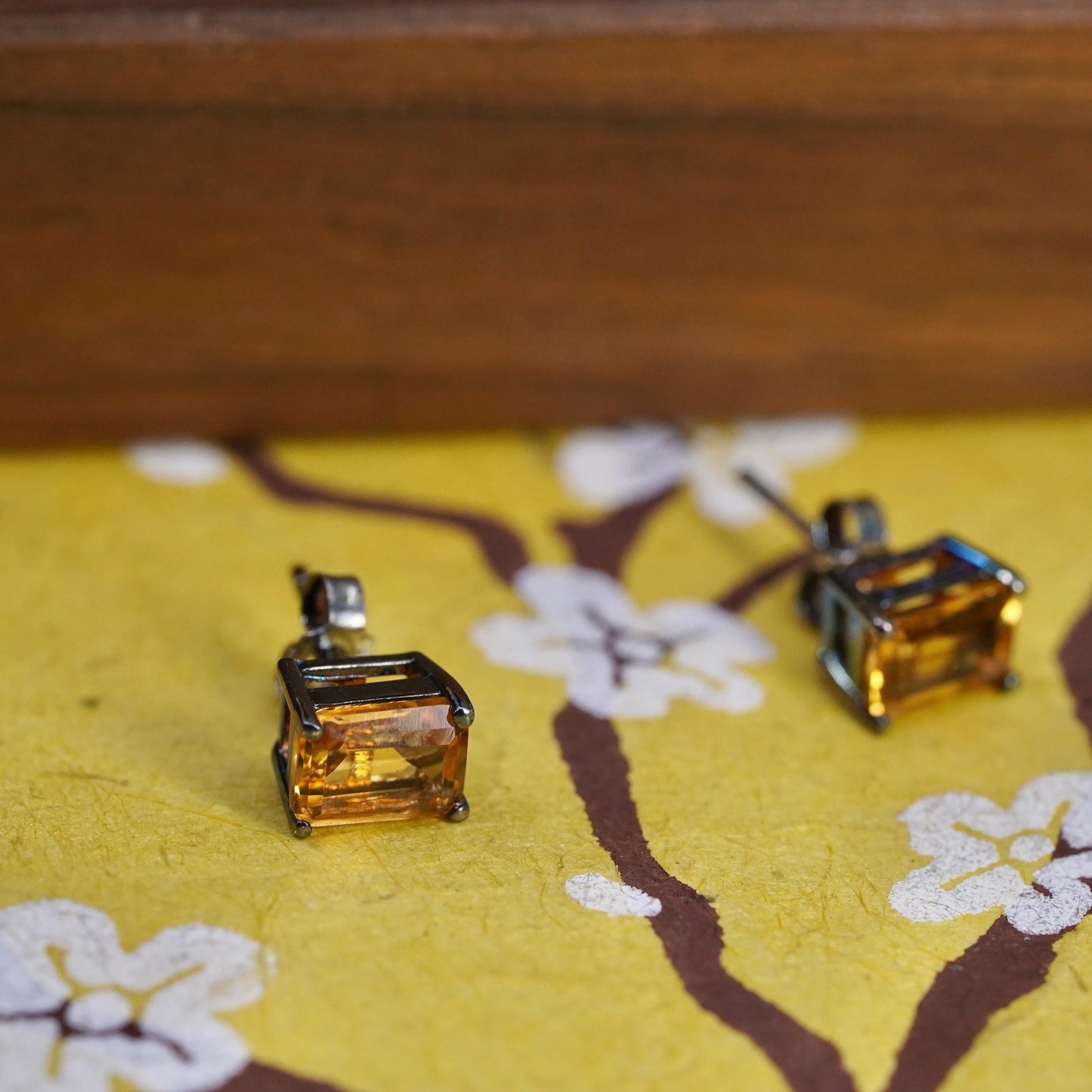 7mm, Vintage oxidized Sterling silver earrings, 925 studs with citrine