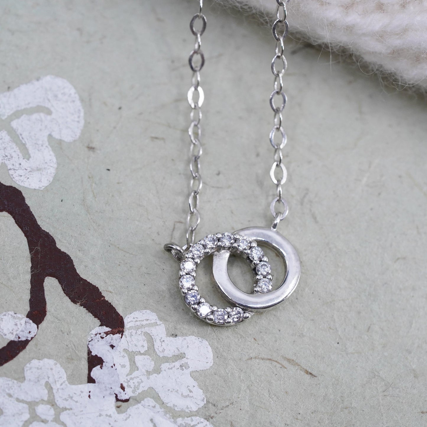 16", 1mm, sterling silver flatten chain necklace entwined circle pendant cz