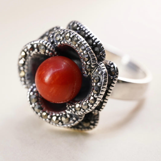 Size 6, Vintage sterling silver 925 handmade flower ring with coral marcasite