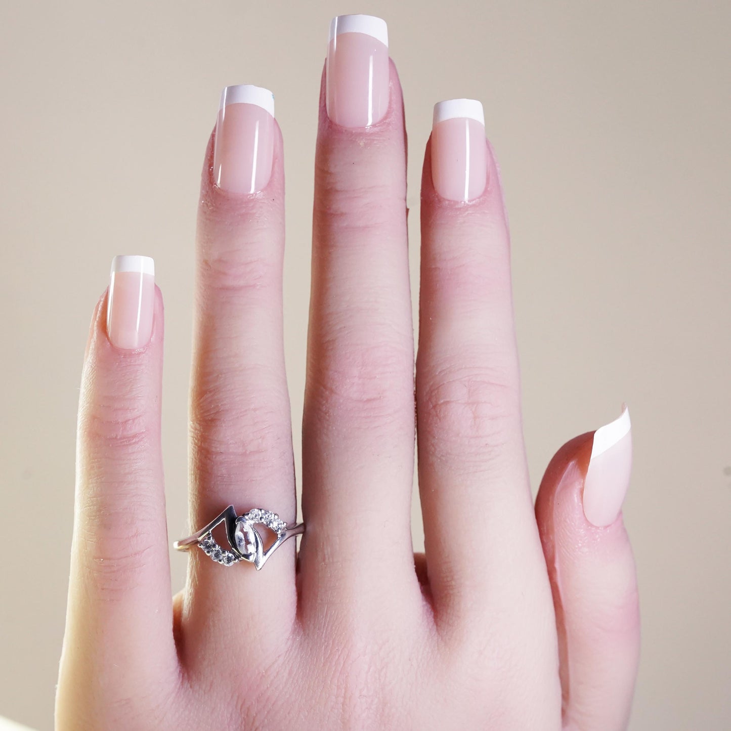 Size 7, vintage sterling 925 silver ring with CZ, stackable band