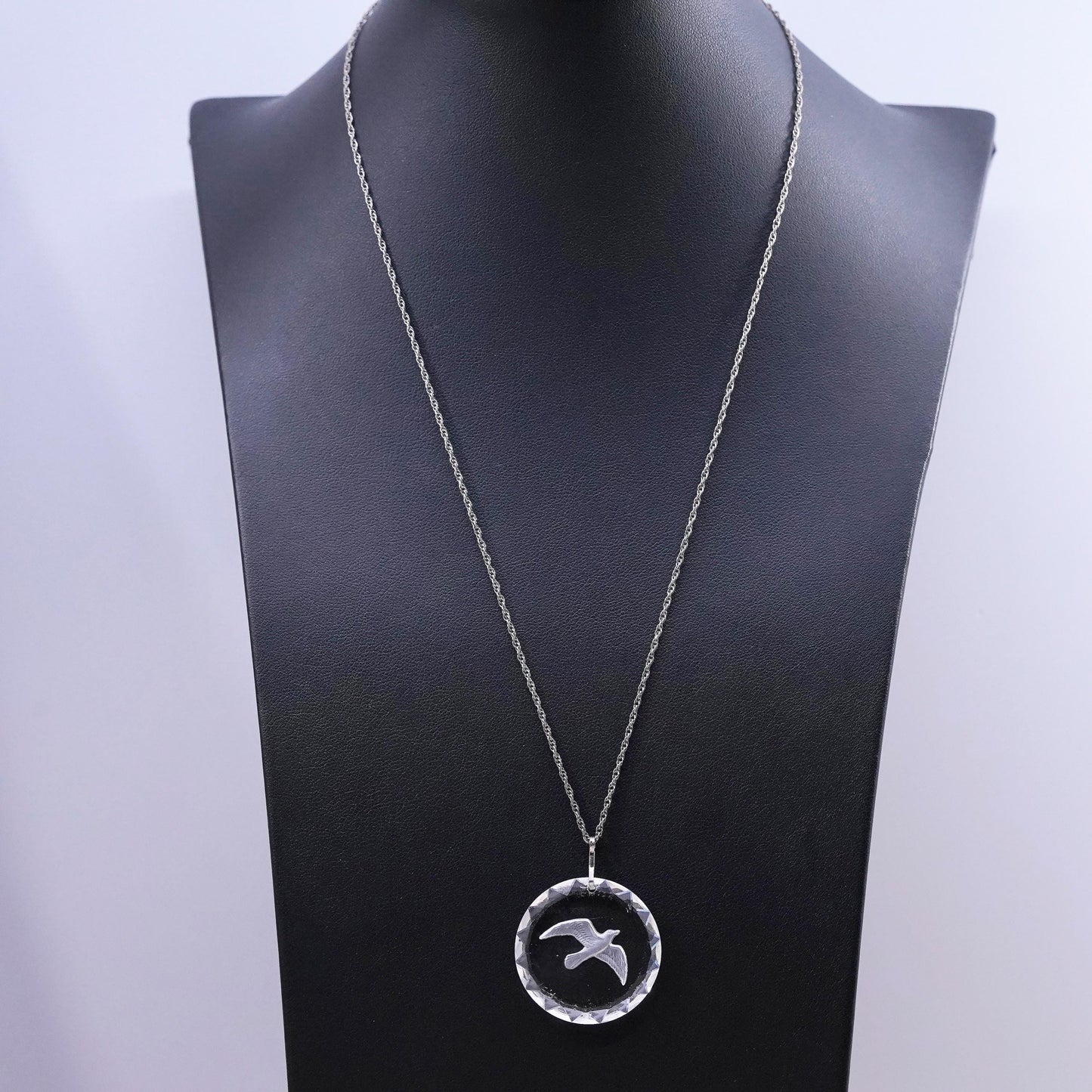 20”, Sterling silver necklace, 925 Singapore rope relief glass bird pendant