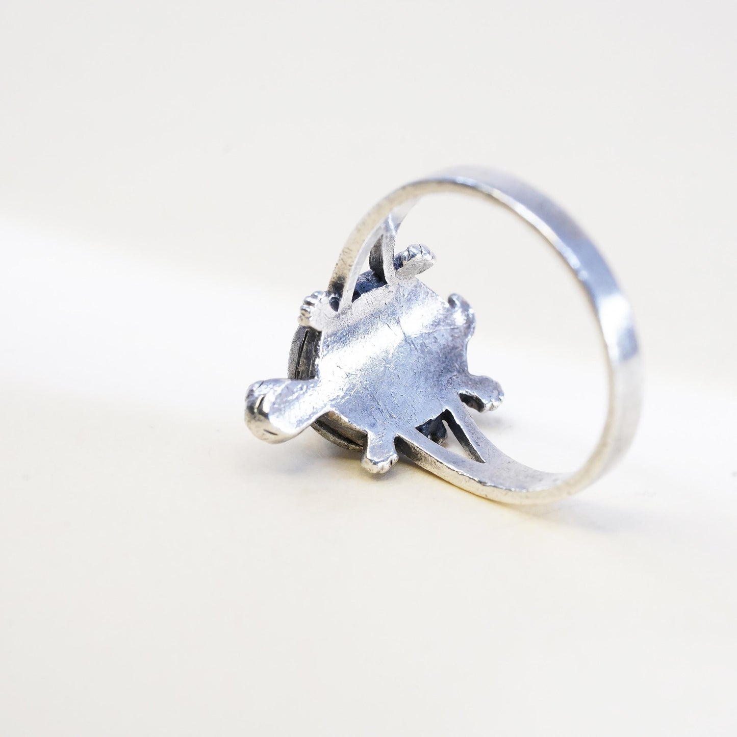 Size 9, Vintage 925 sterling silver handmade turtle longevity ring