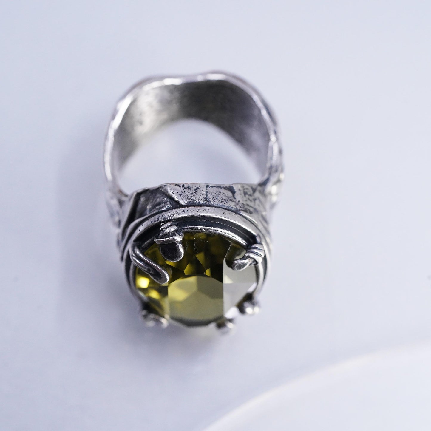Size 6, Retired Silpada R1883 Green Olivine Sterling Silver 925 Ring, cocktail