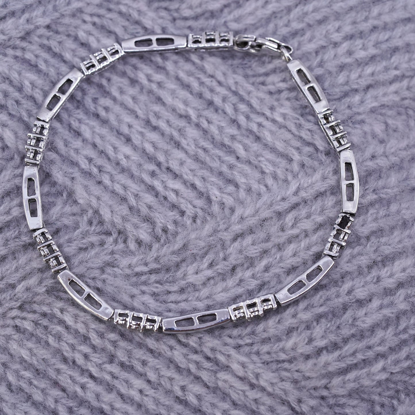 7.25”, vintage sterling 925 silver tennis bracelet with genuine diamond