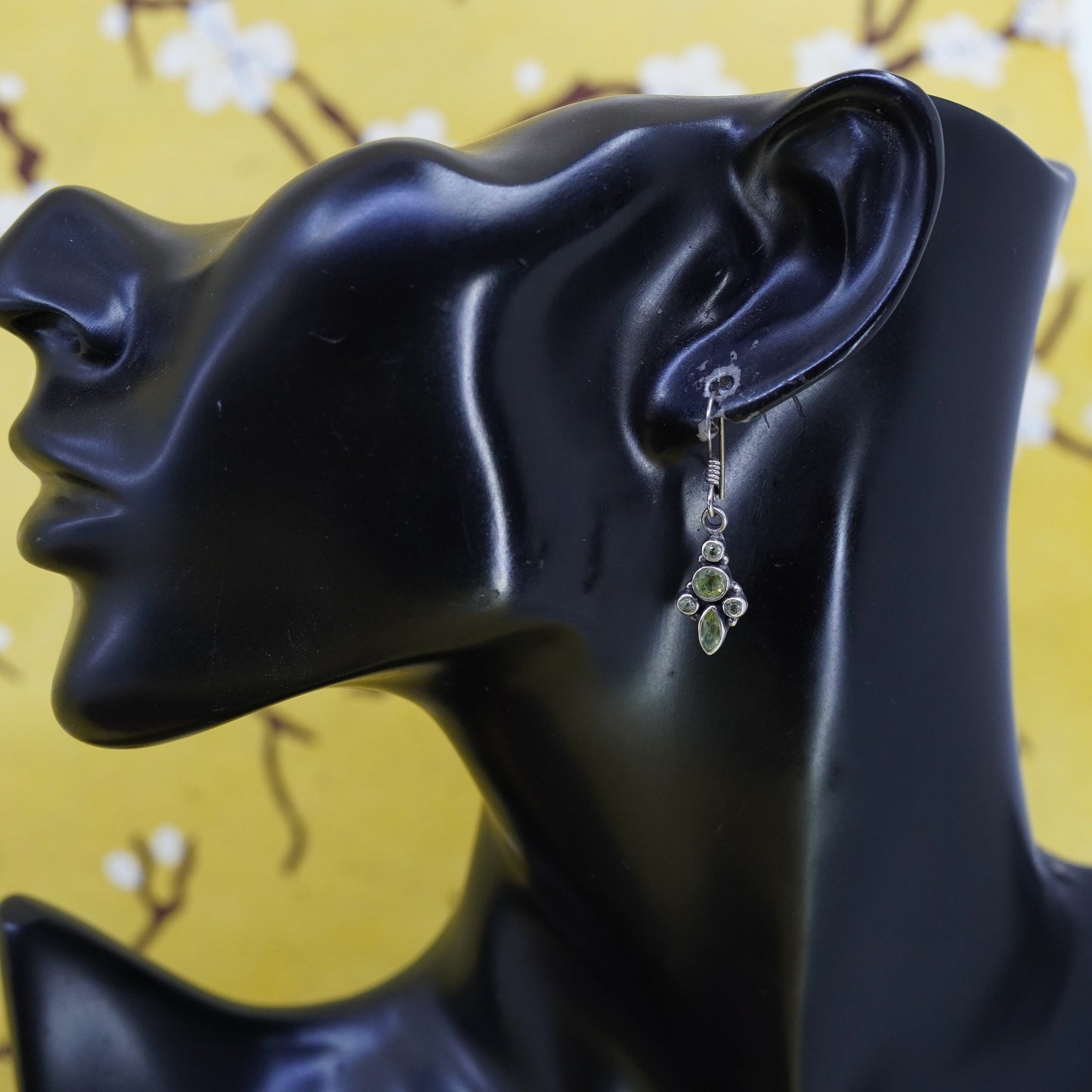 Vintage Sterling 925 silver handmade teardrop earrings with peridot