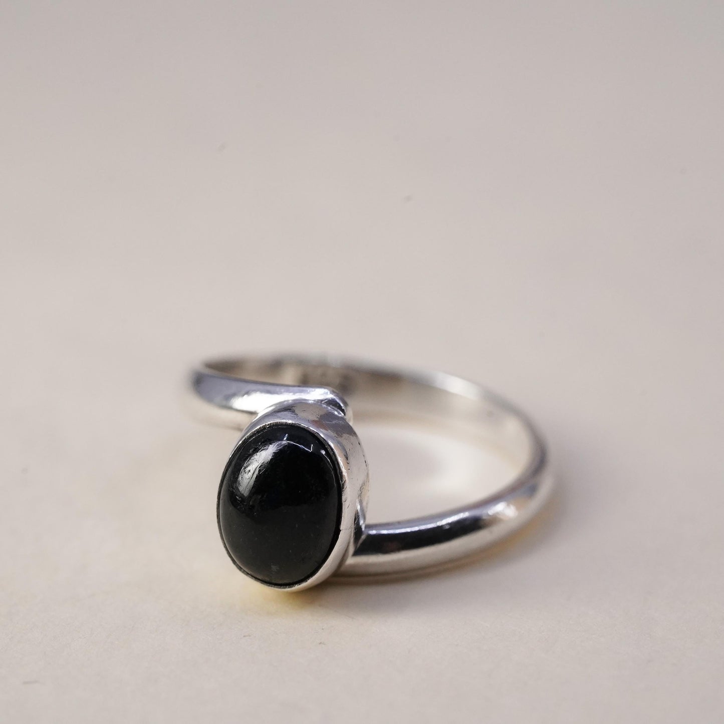 Size 5, vintage Sterling 925 silver handmade yin yang ring with onyx