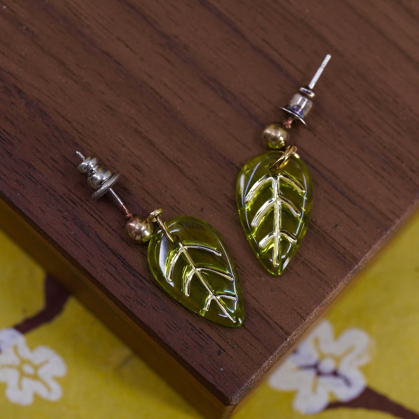 Vintage Sterling silver handmade earrings, 925 silver green leaf glass beads