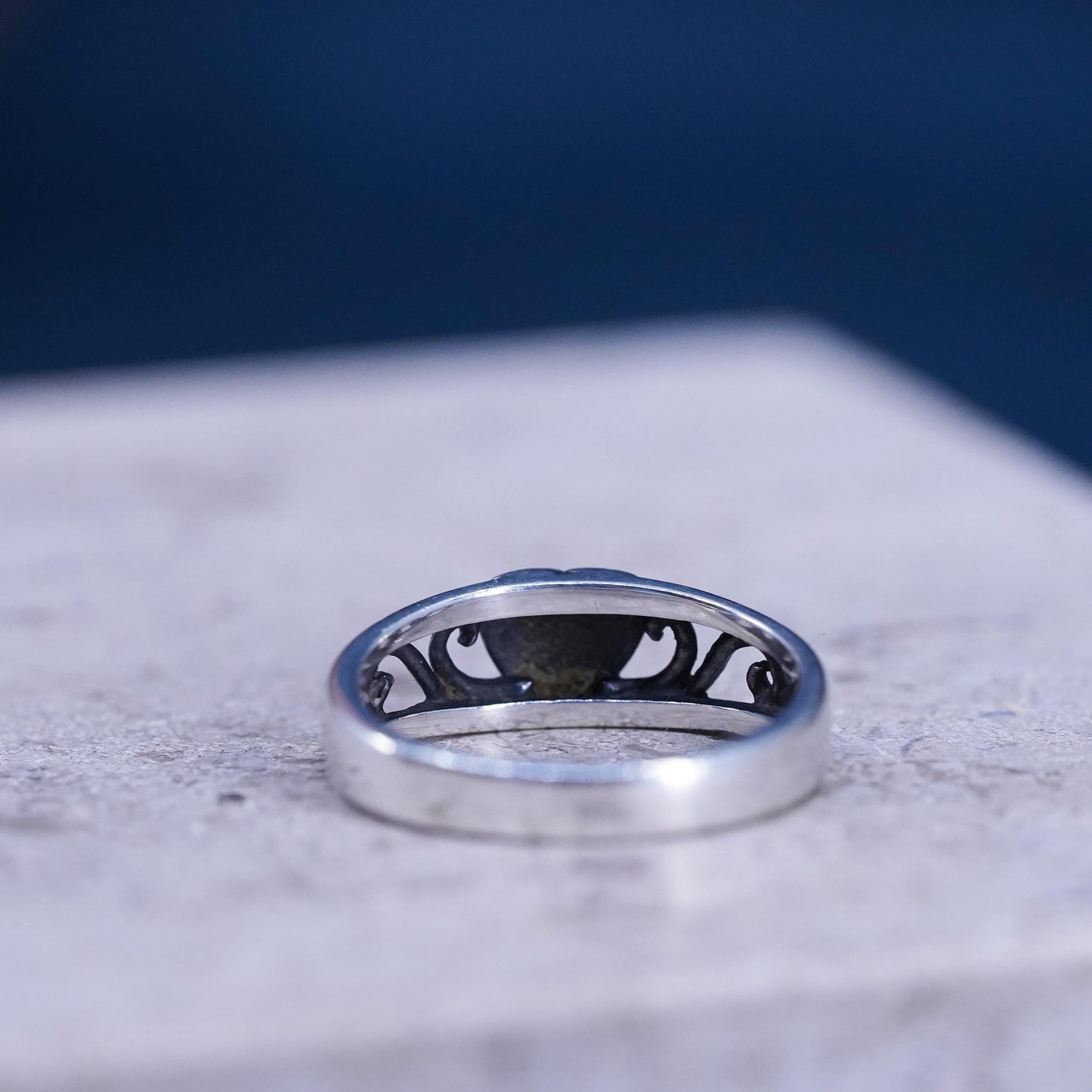Size 5, vintage sterling silver handmade ring, 925 heart band