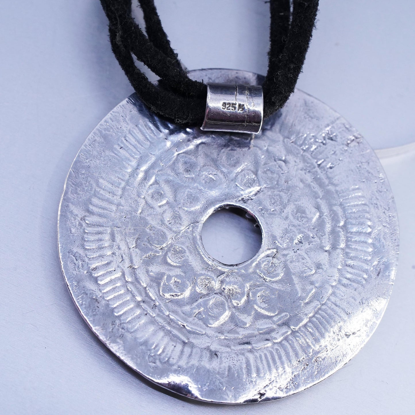 18", 925 Sterling Silver multi strands leather Necklace, disc pendant gemstones