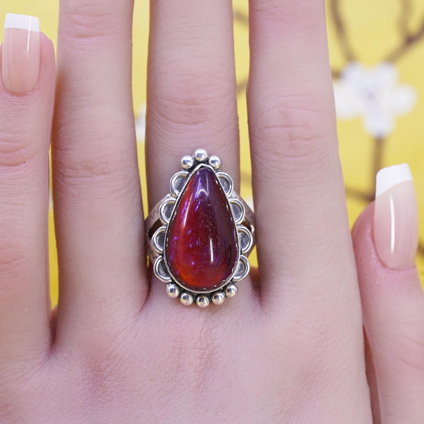 Size 8.5, VTG Native American Sterling 925 silver ring teardrop dragons breath