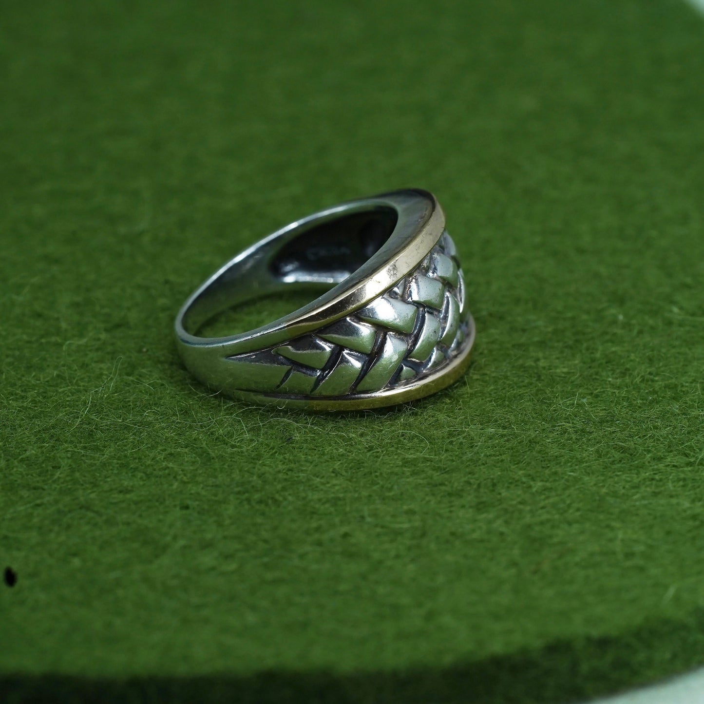 Size 7, vtg sterling 925 silver with 14K yellow gold trims braided woven ring