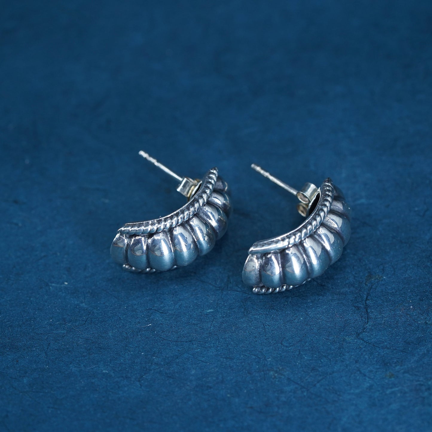 vintage Sterling silver handmade Ribbed earrings, modern 925 studs