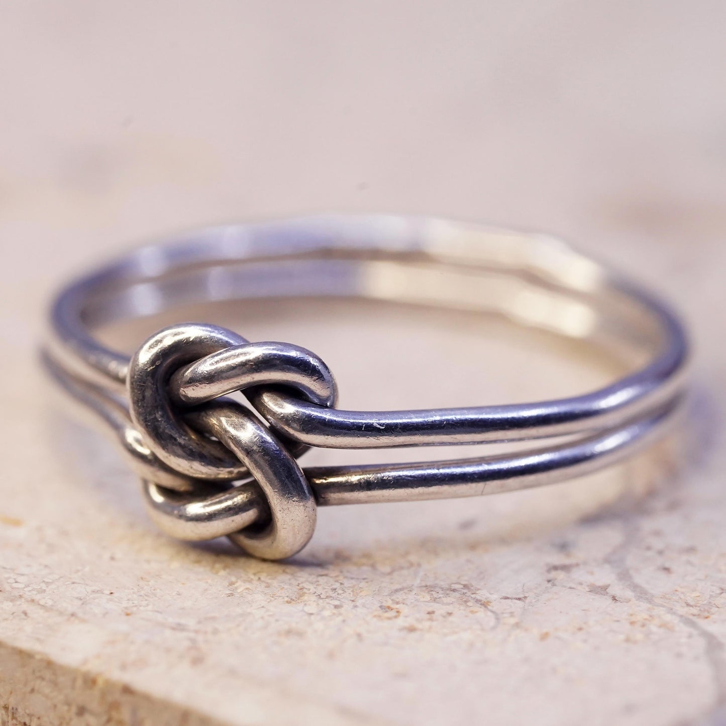 Size 5.75, vintage sterling silver ring, solid 925 silver wired knotted band