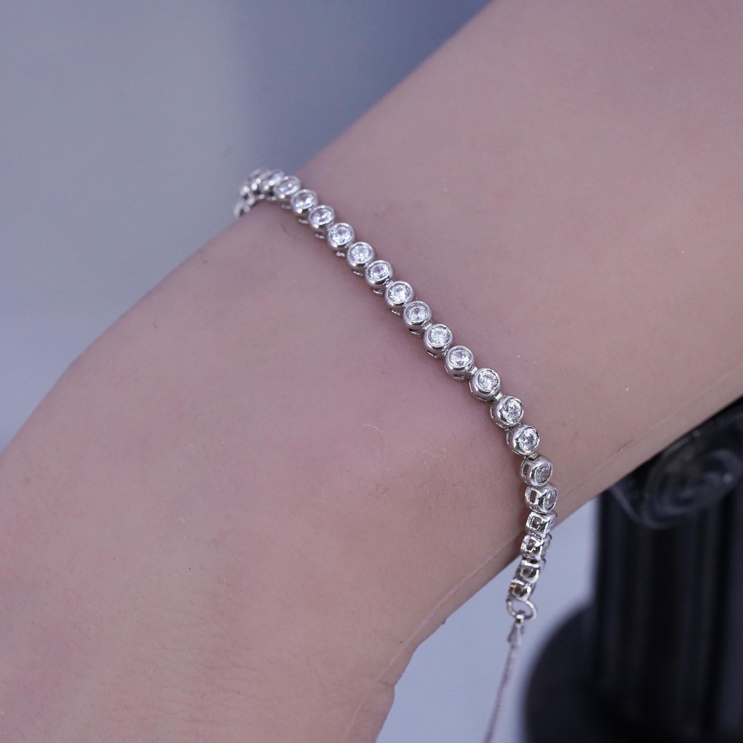 Size adjustable. Sterling 925 silver tennis bracelet, box chain cluster cz bar