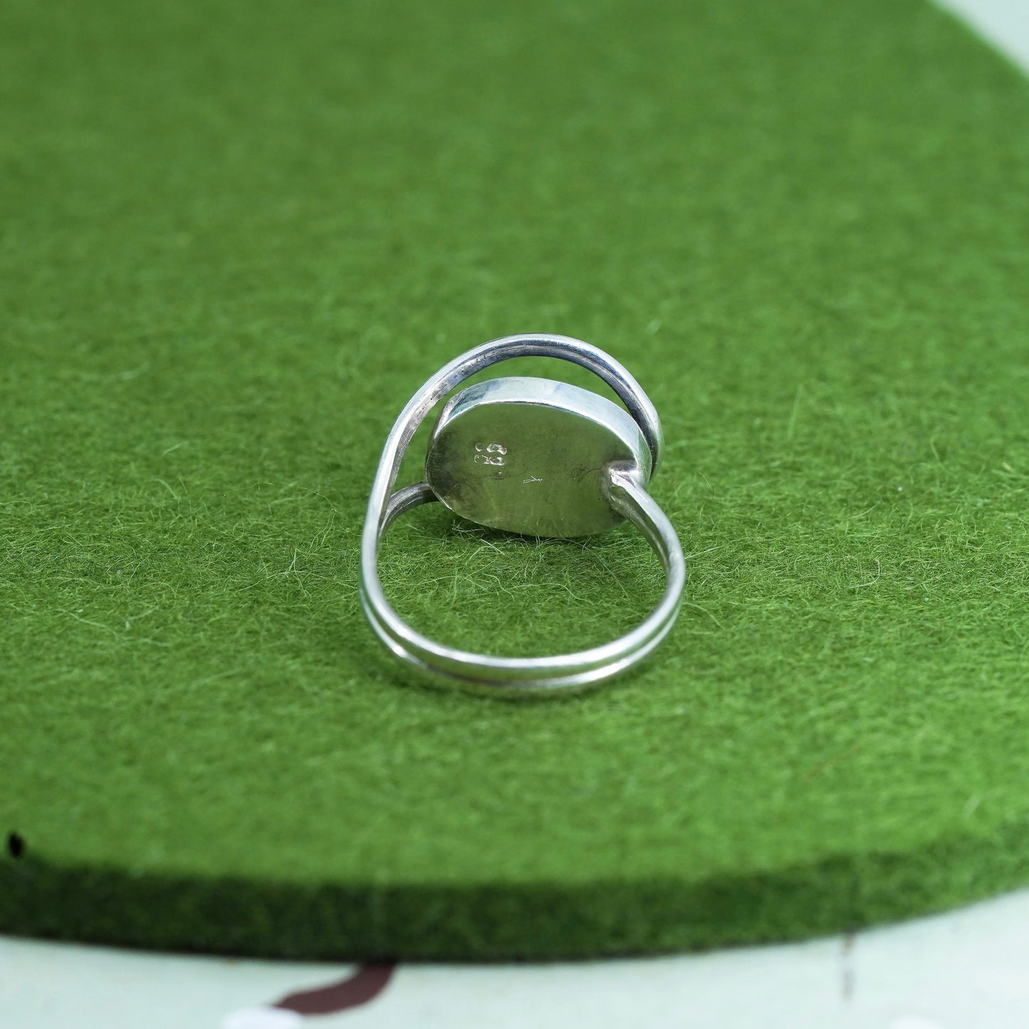 Size adjustable, vintage sterling 925 silver handmade ring w/ oval Lapis lazuli