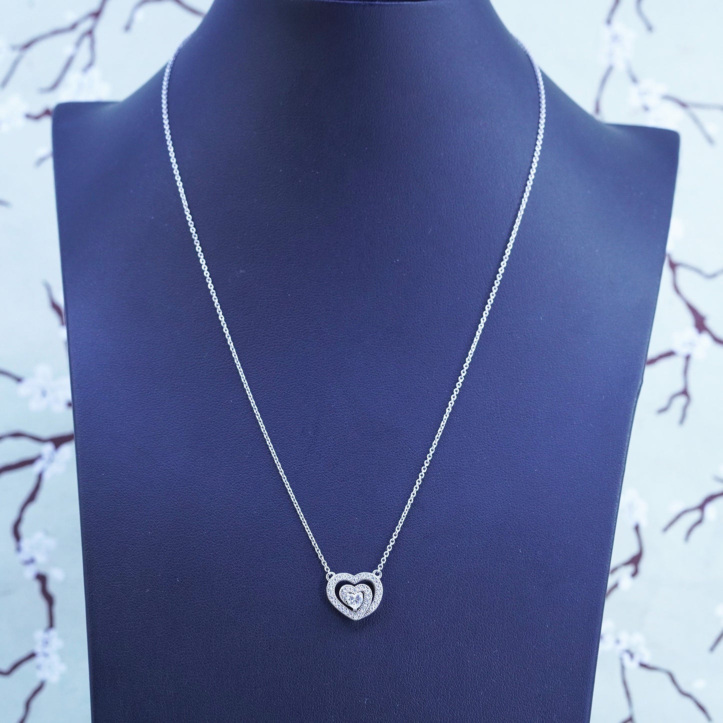 18”, Vintage sterling silver circle chain with Cluster Cz heart pendant
