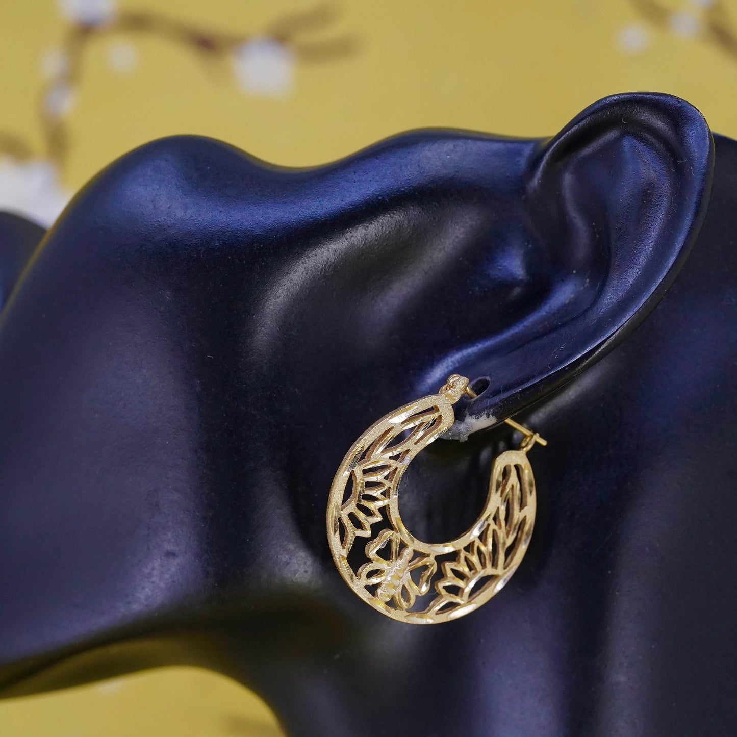 1.25", vermeil gold over Sterling silver earrings, 925 filigree huggie hoops