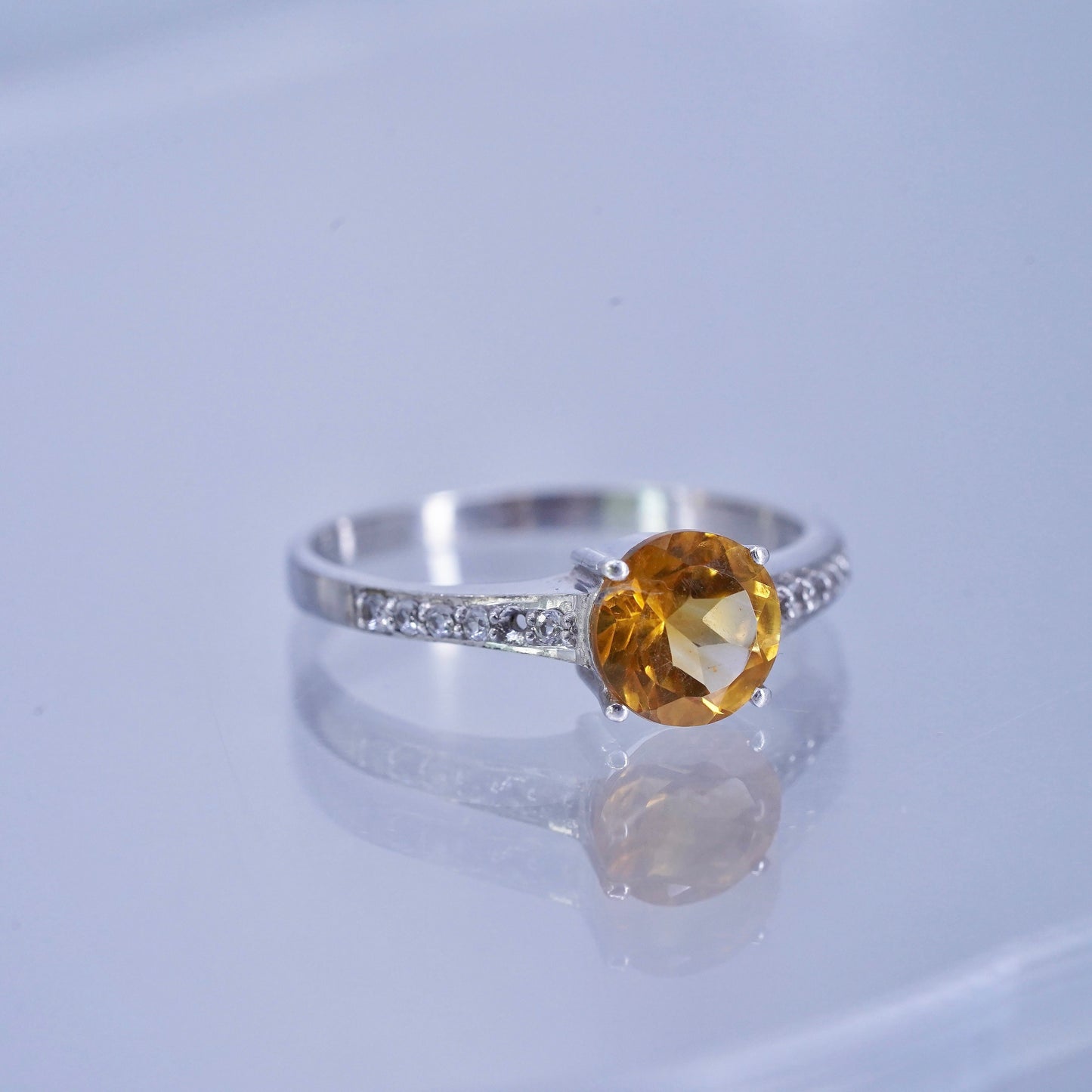 Size 8, vintage Sterling 925 silver handmade ring with circle citrine