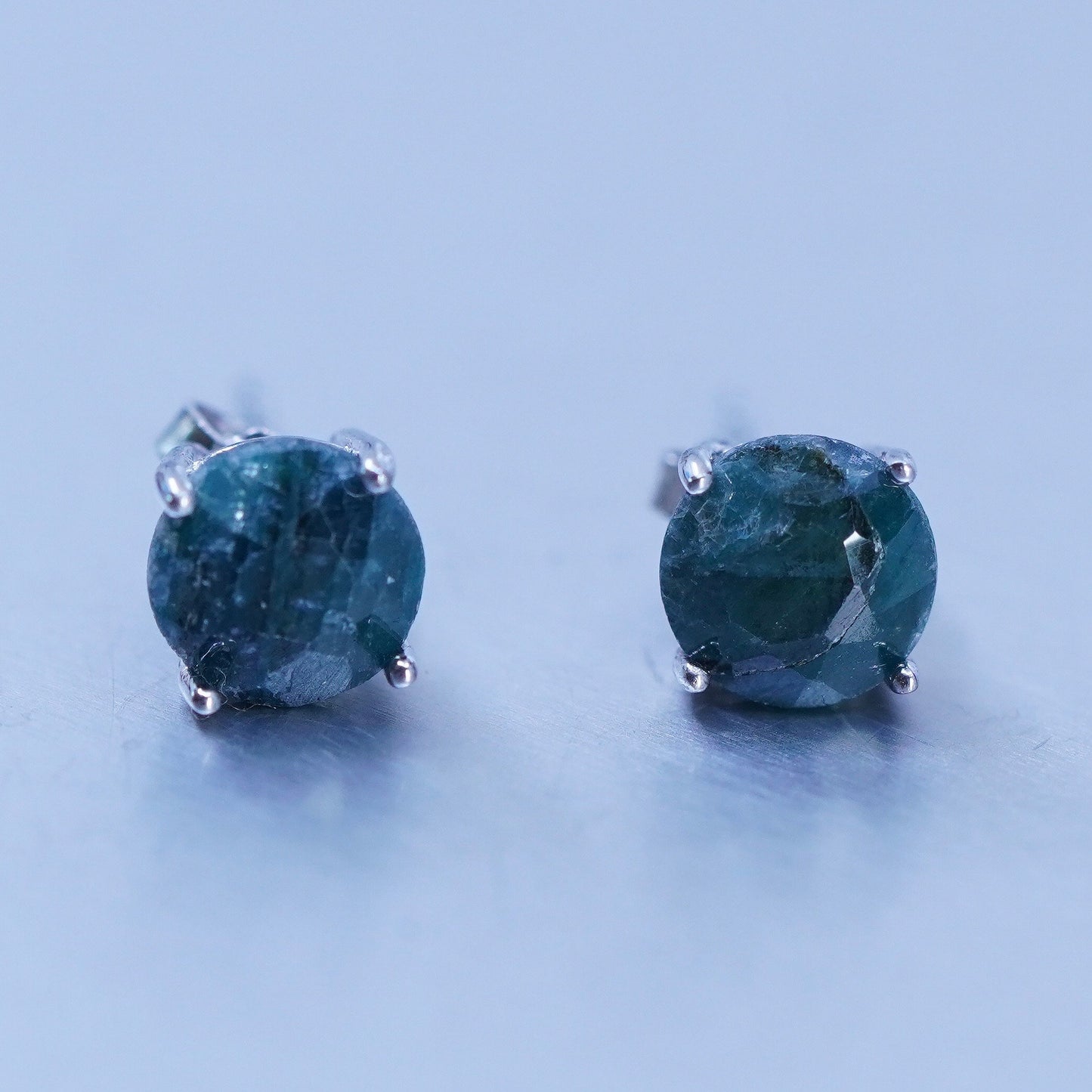 Vintage Sterling 925 silver earrings, studs with natural emerald