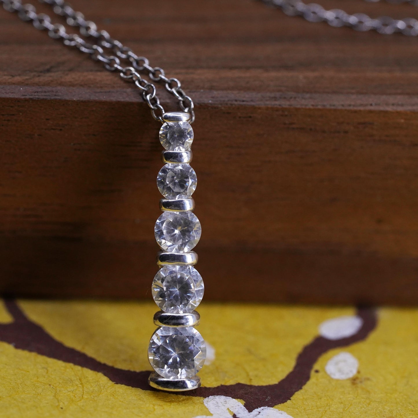 18", vintage Sterling silver necklace, Italy 925 circle chain with cz pendant