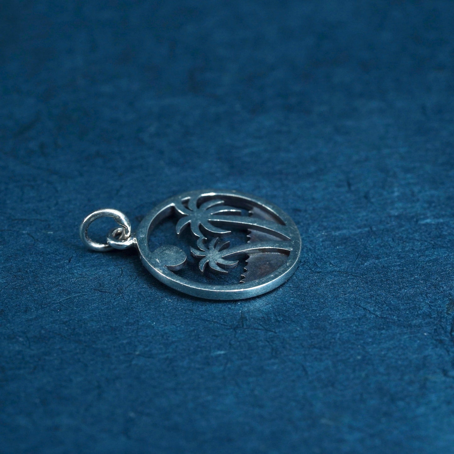 Vintage sterling silver handmade pendant, 925 circle with palm tree inlay