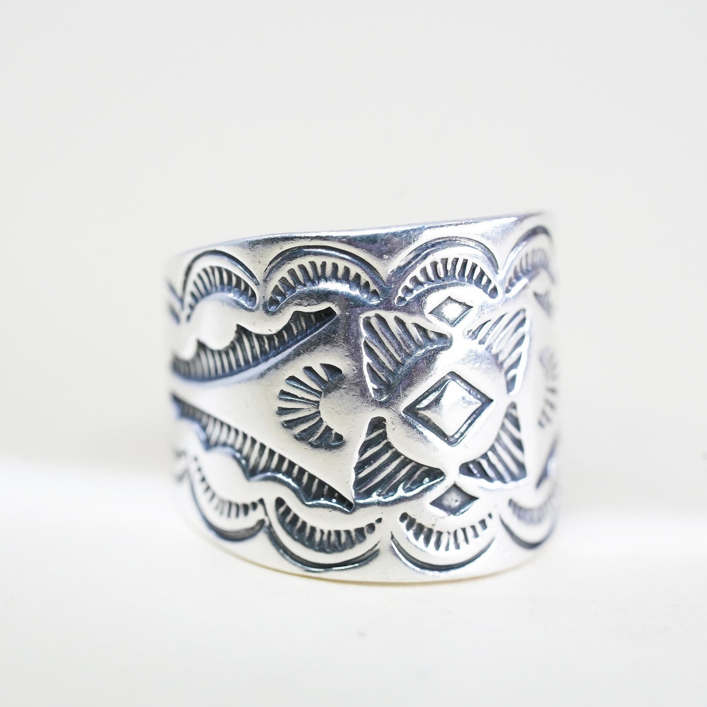 Size 8, Native American Carolyn Pollack Relios band, 925 sterling silver ring