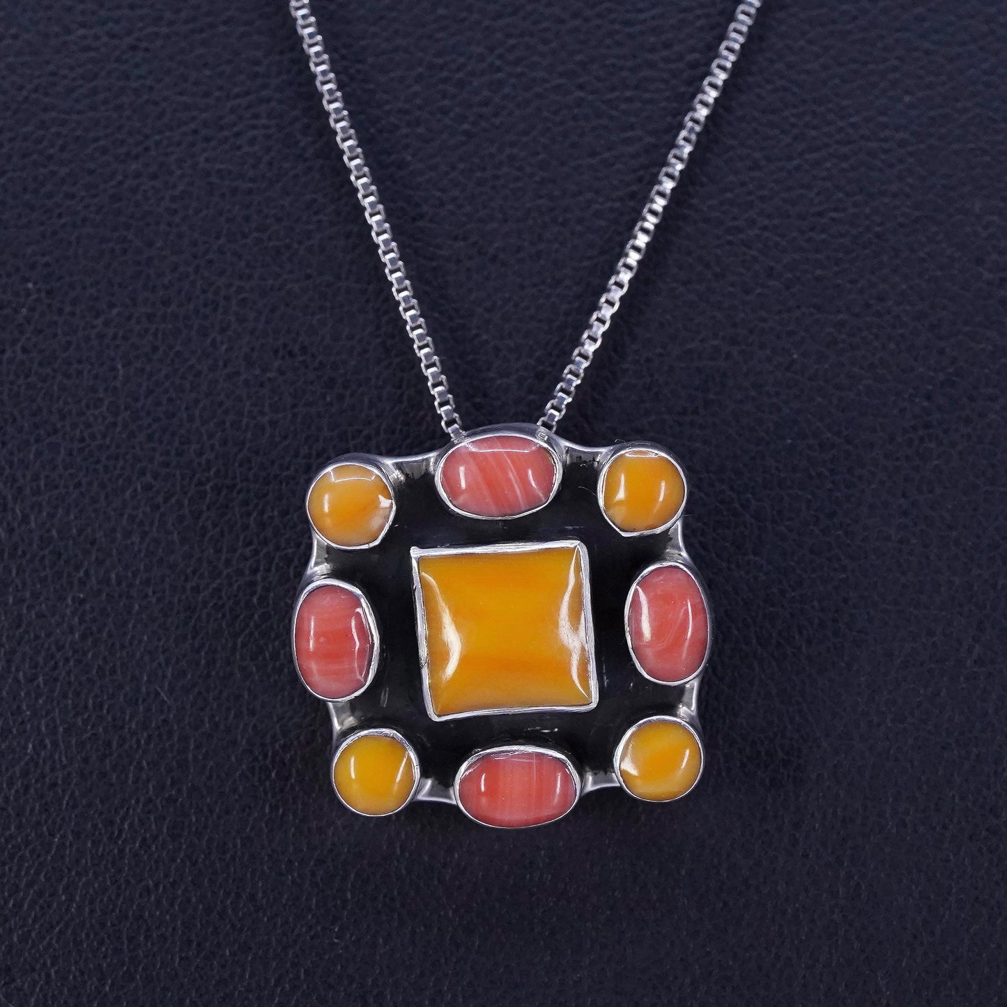 18”, Native American Sterling 925 silver box chain necklace coral pendant