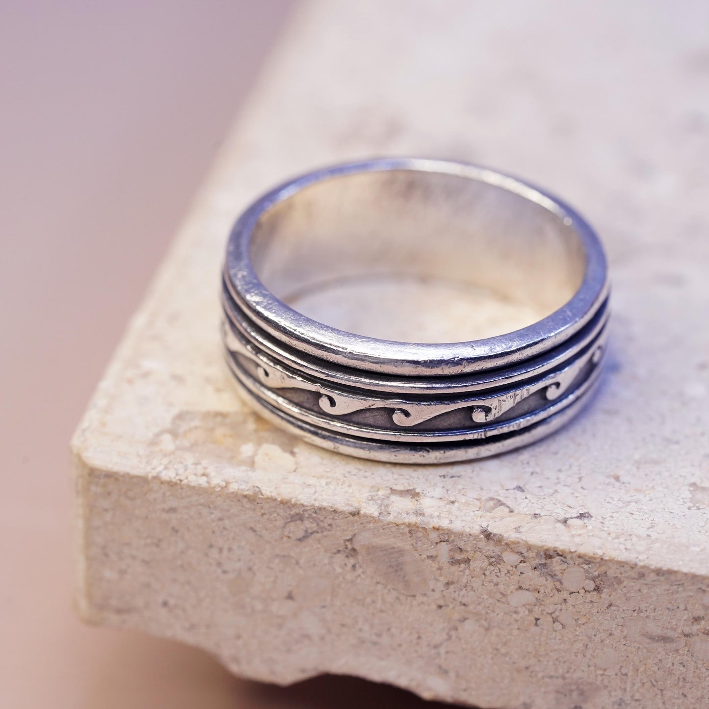 Size 9.25, Mexican sterling silver band, solid 925 silver spinner ring wave