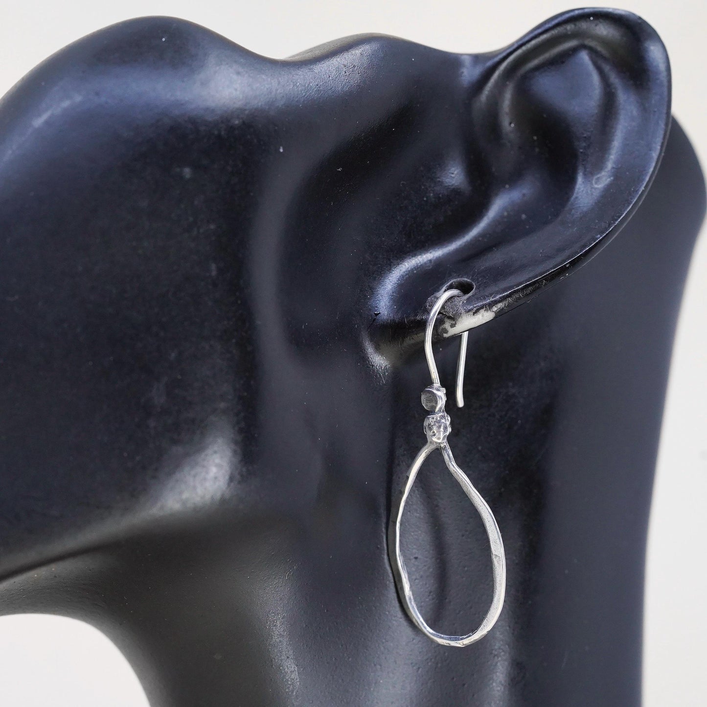 Vintage Silpada Israeli Lasso 925 Sterling Silver teardrop loop Earrings W1551