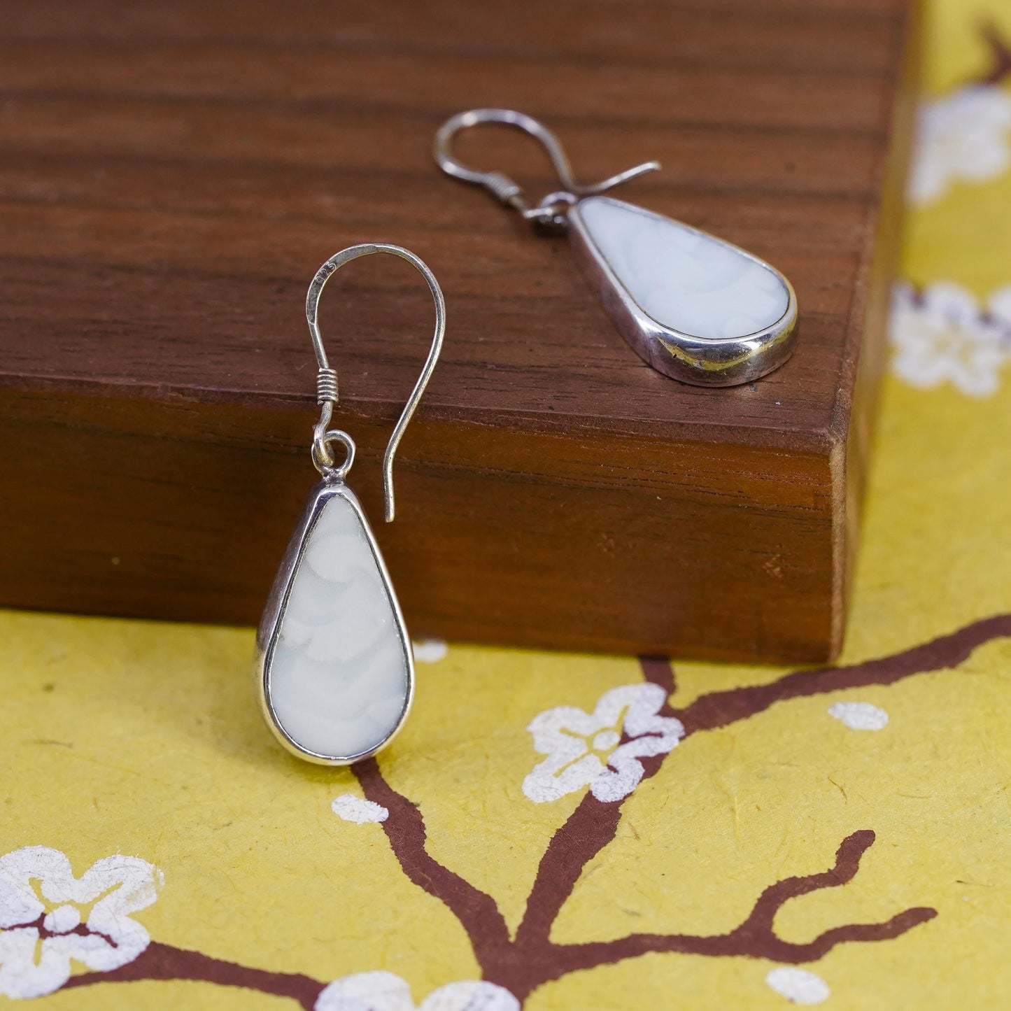 Vintage sterling 925 silver handmade earrings, w/ teardrop white agate dangles