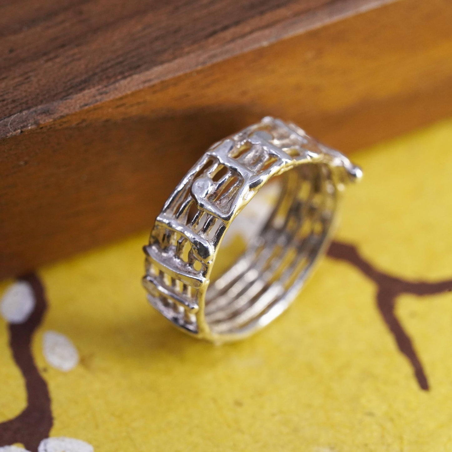 Size 7, vintage Sterling 925 silver handmade music note band ring