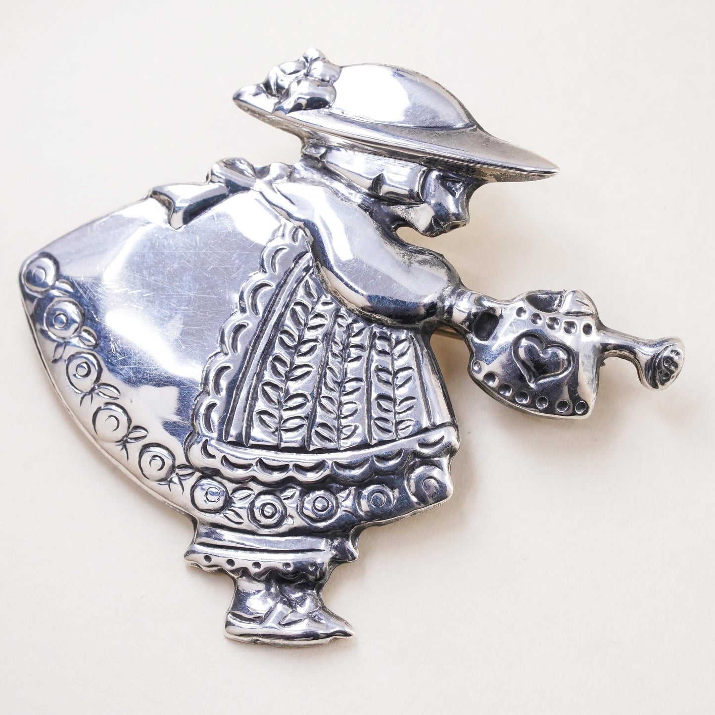 Meink Sterling Silver Brooch, 925 Mary Engelbreit Pippy watering can Girl