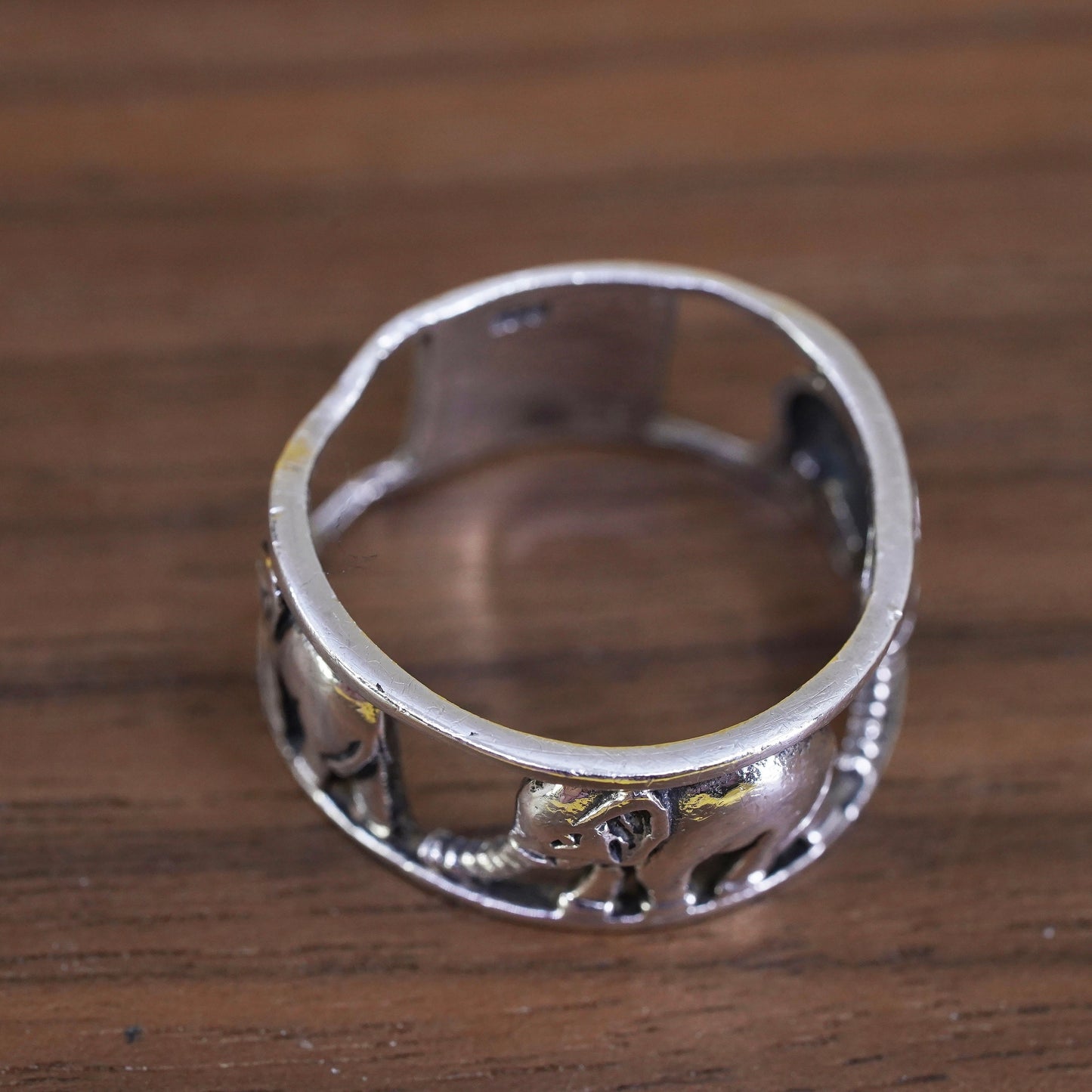 Size 7.25, vintage sterling silver handmade ring. 925 elephant band