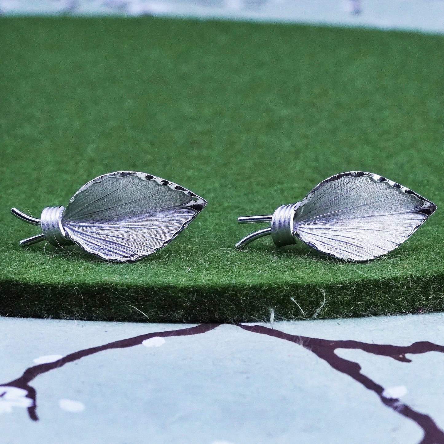 vtg bond boyd Sterling silver handmade earrings, 925 screw back leaf earrings