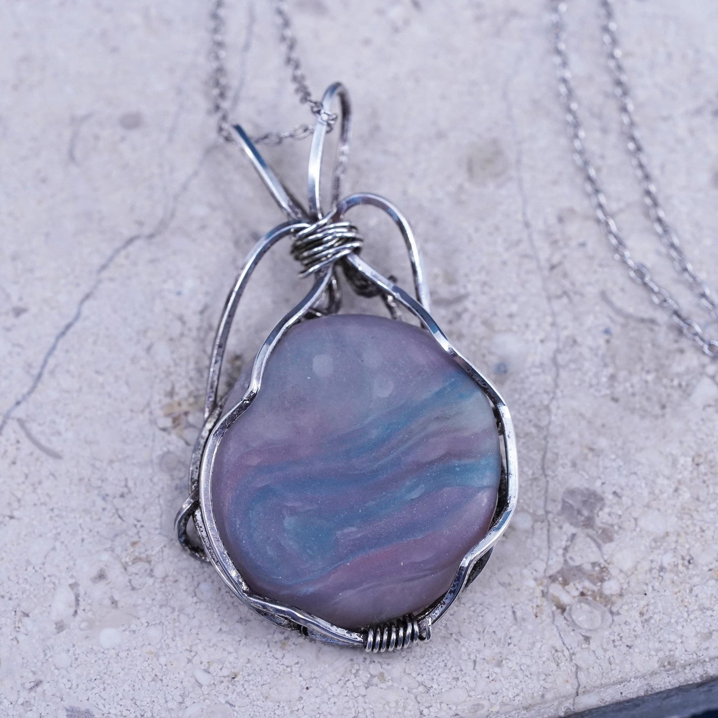 Vintage sterling silver handmade circle necklace with 925 wired pendant agate