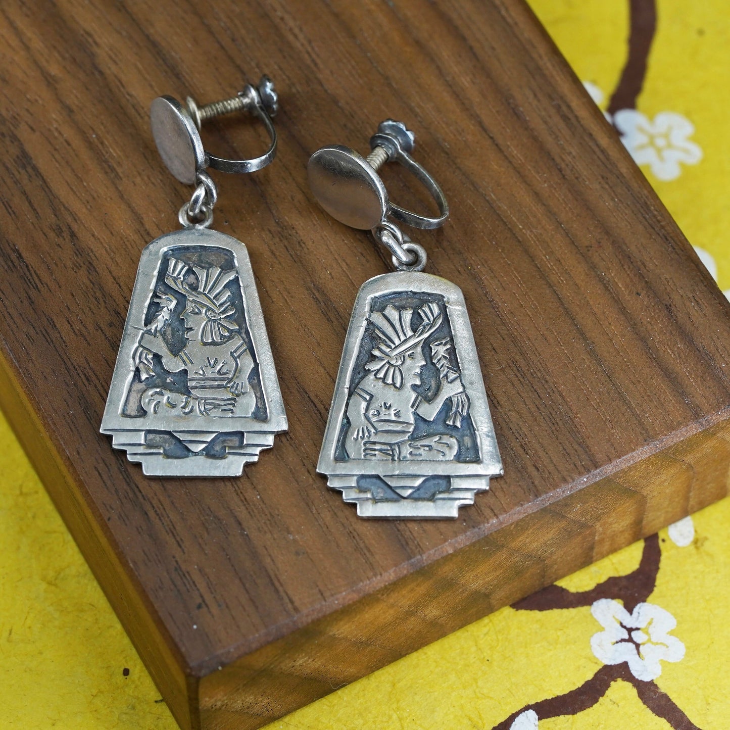 VTG Mexico Sterling silver handmade earrings, 925 screw back embossed earrings