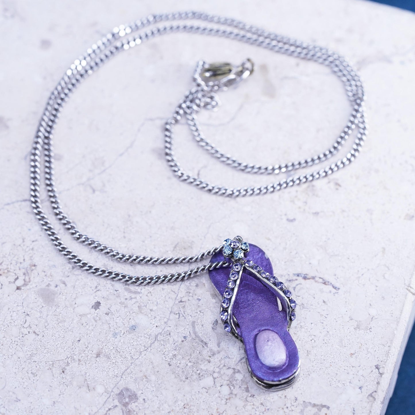 16”, VTG Sterling silver necklace, 925 curb chain purple enamel sandal pendant