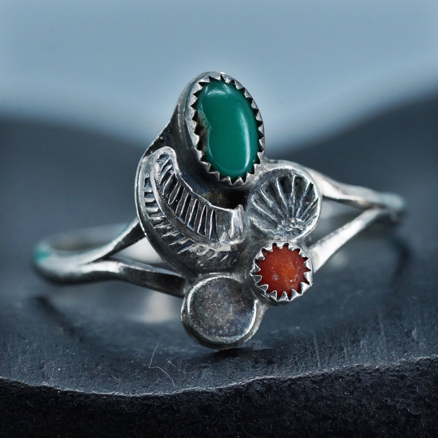 sz 6.5, Native American Navajo Sterling 925 silver ring turquoise coral feather