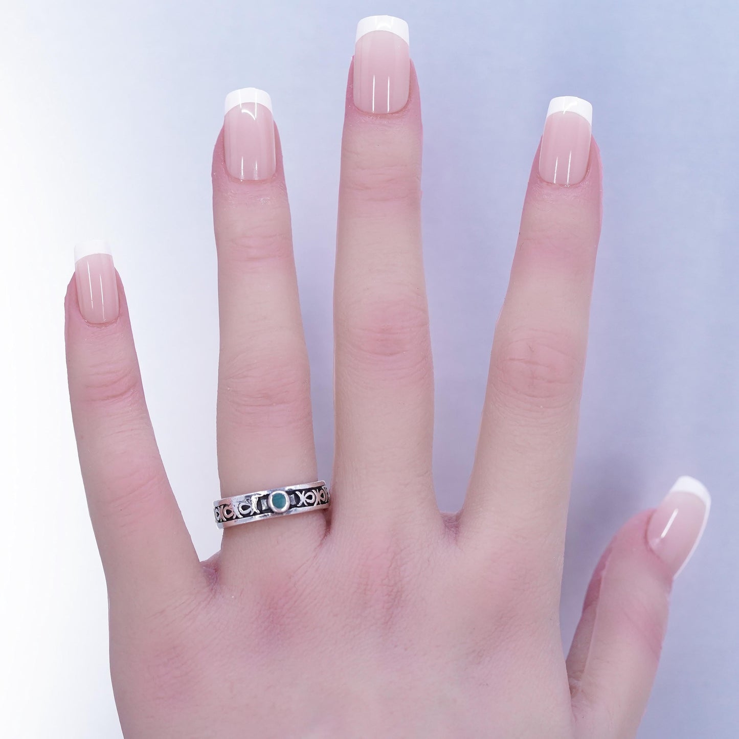 Size 7, southwestern Sterling 925 silver handmade band ring w/ turquoise inlay