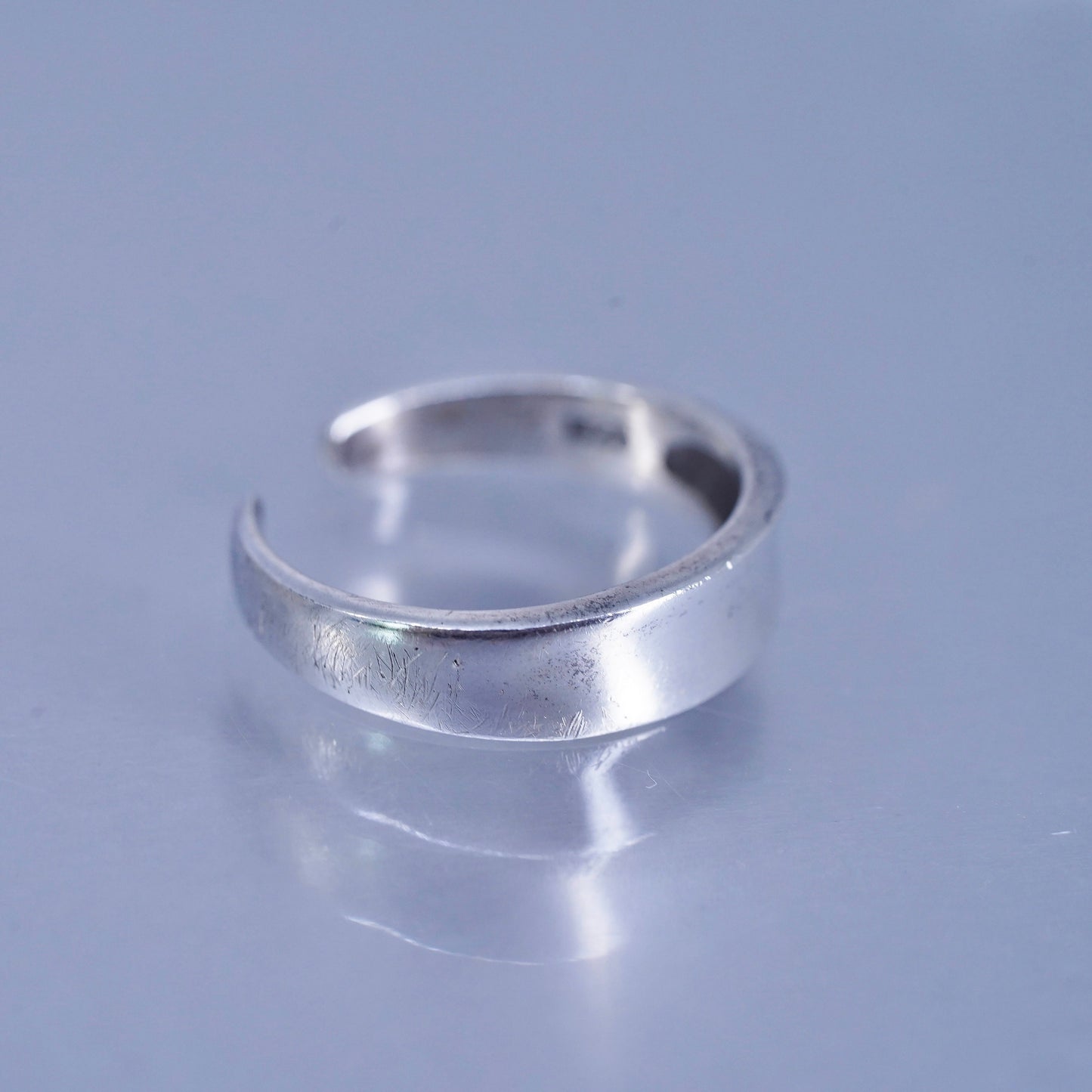 Size 5, VTG southwestern Sterling 925 silver handmade ring, textured open band