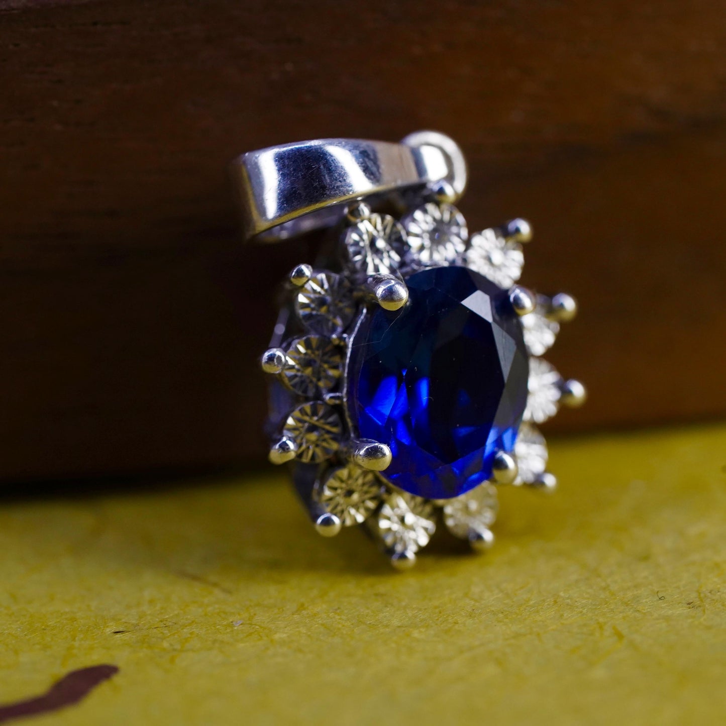 Vintage DIAG Sterling 925 silver oval pendant with sapphire and diamonds