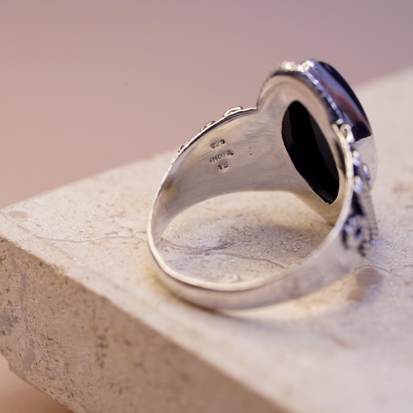 Size 10.75, vintage YS Sterling 925 silver ring marquise shaped onyx and cable