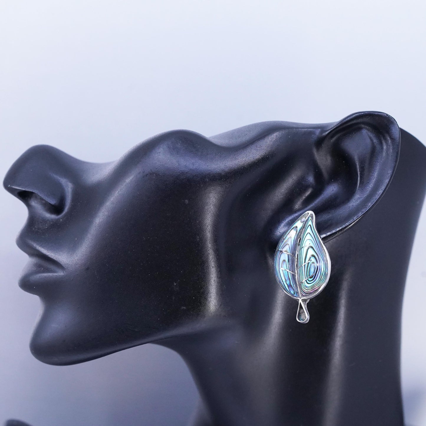 vtg Mexican PA Sterling 925 silver handmade earrings, leaf screw back abalone