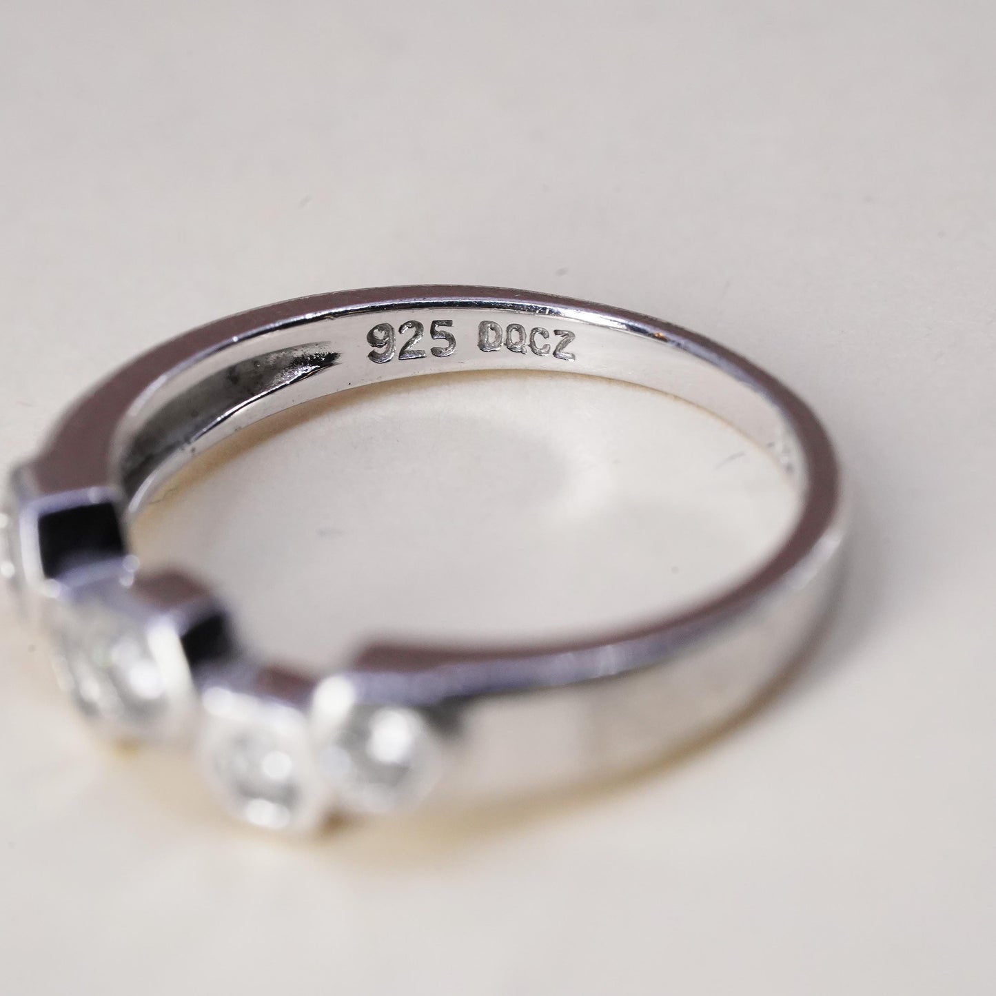 Size 7.25, sterling 925 silver ring, engagement band hexagram honeycomb cut cz