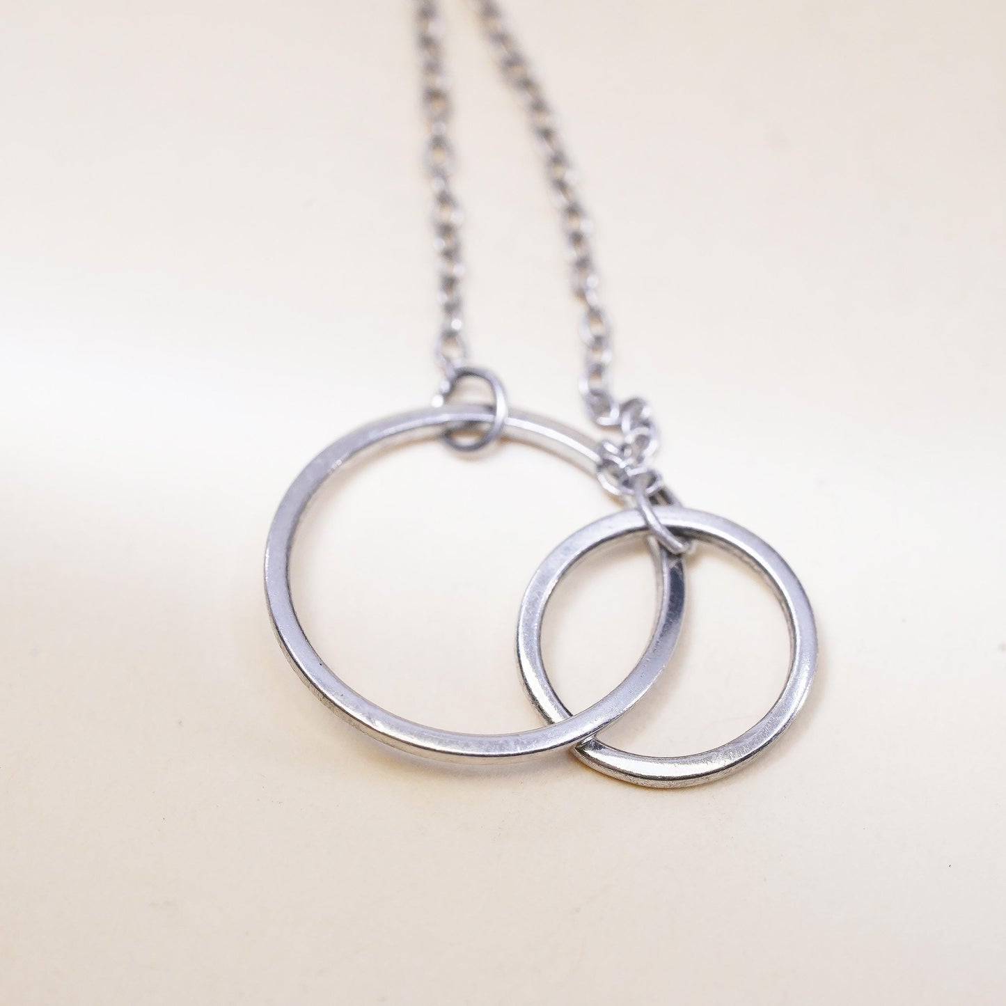 16+2”,, VTG sterling silver necklace, 925 silver circle double circle pendant