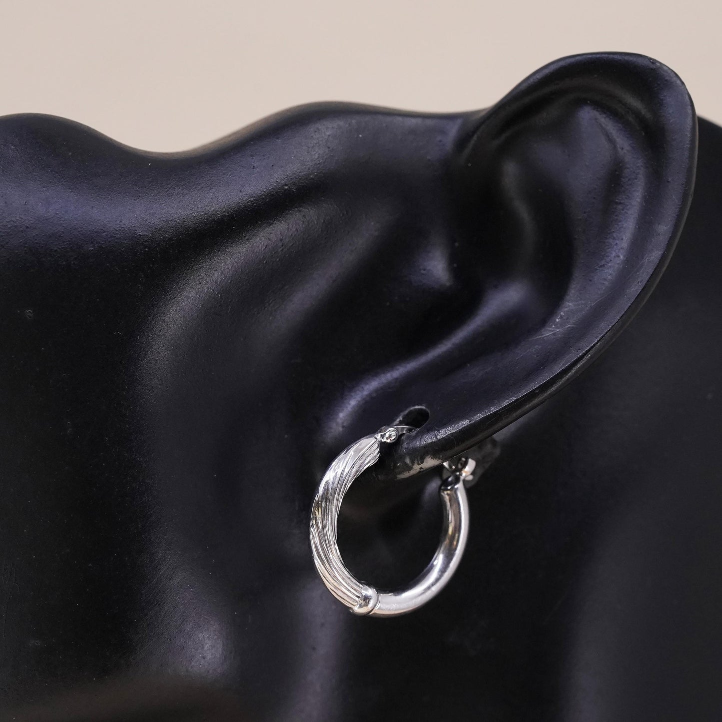 0.75", Vintage sterling 925 silver loop single earring, fashion primitive hoop
