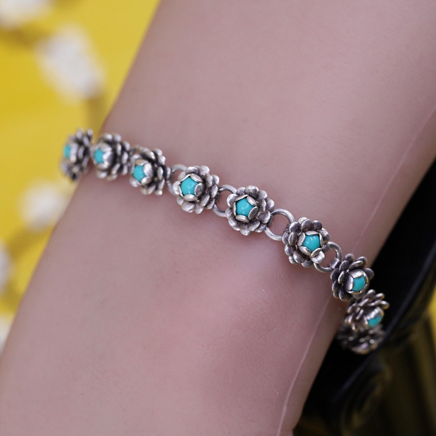 5.5", Vintage Sterling silver bracelet, southwestern 925 flower with turquoise
