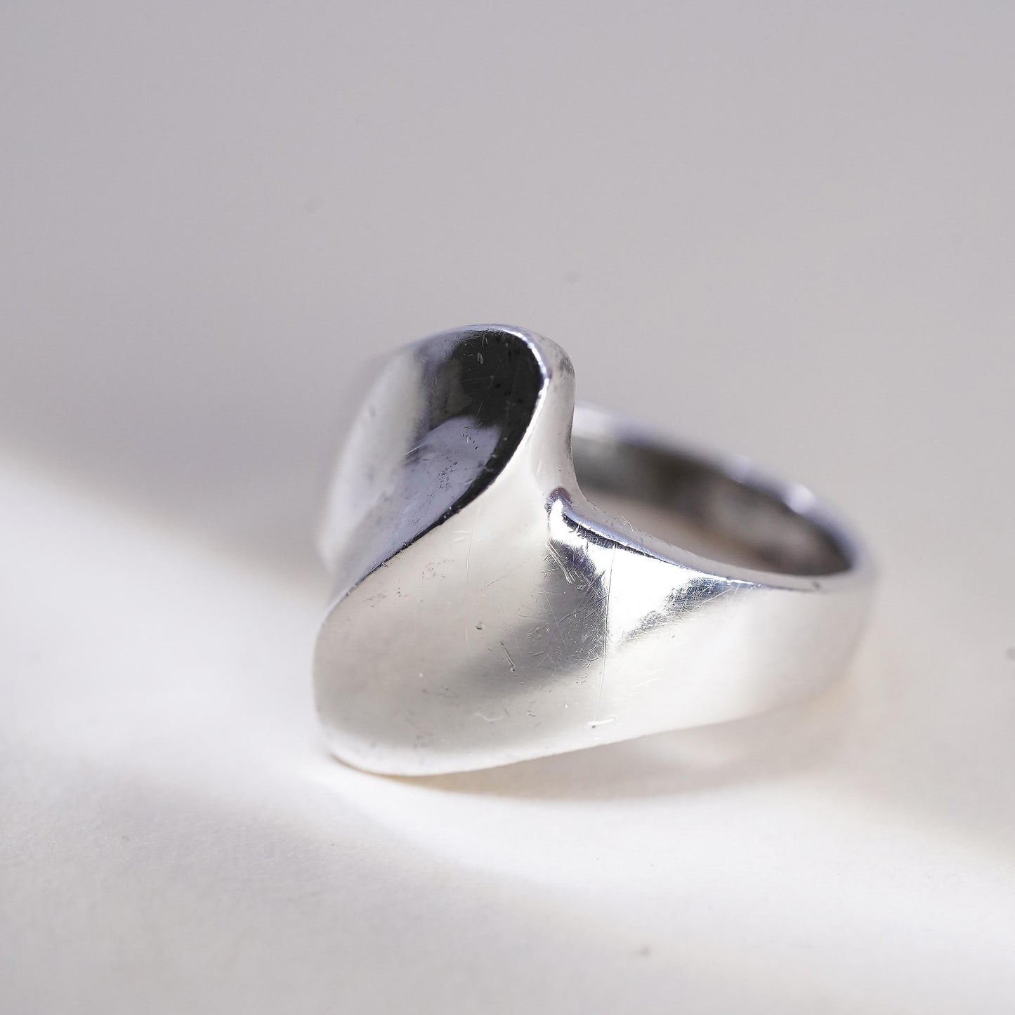 Size 7.5, vintage sterling silver handmade ribbed ring, 925 wavy band